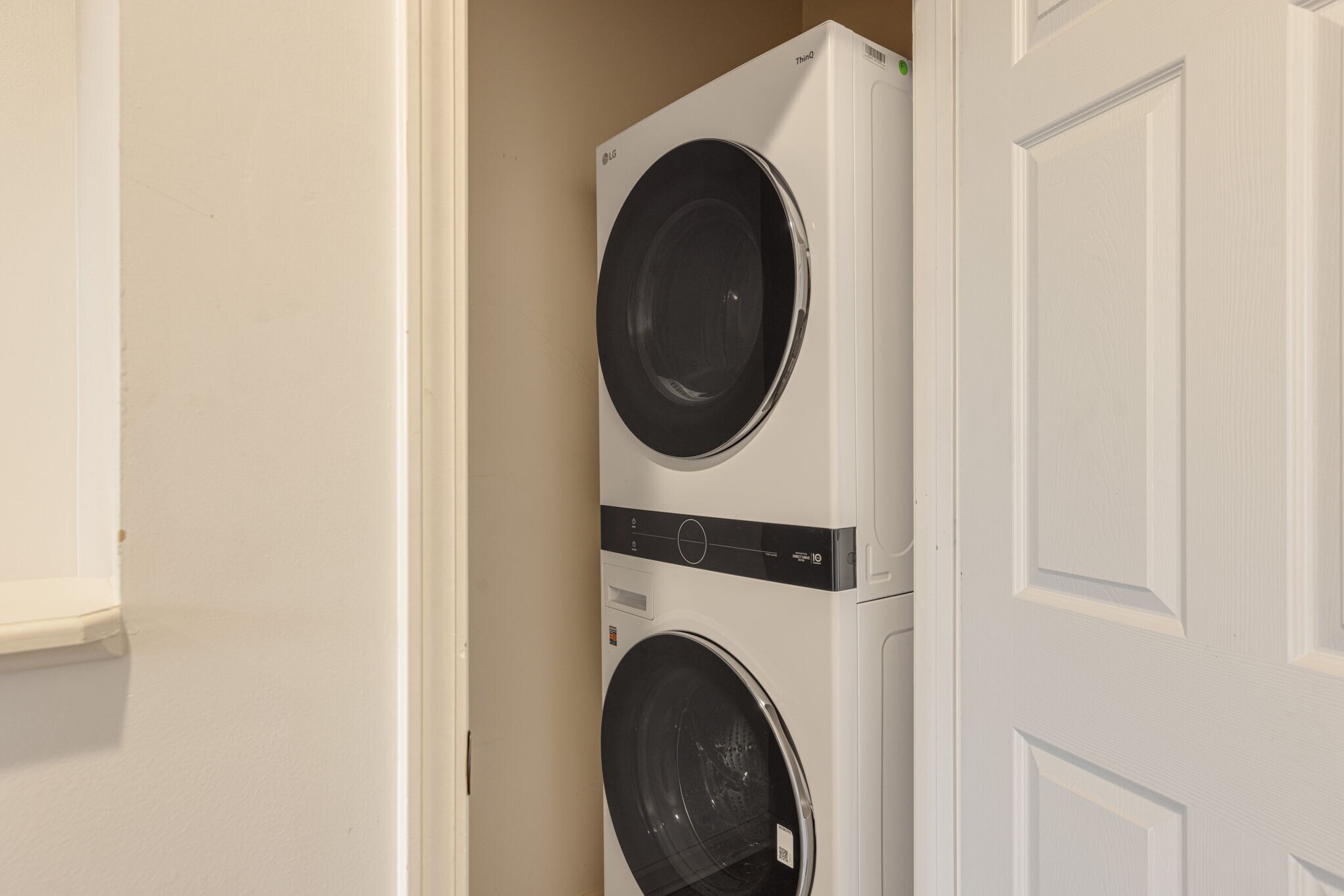 Washer/Dryer - 1402 Jefferson St