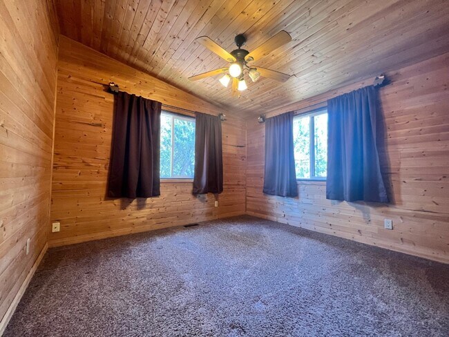 Building Photo - 2939 Paint Pony Ln