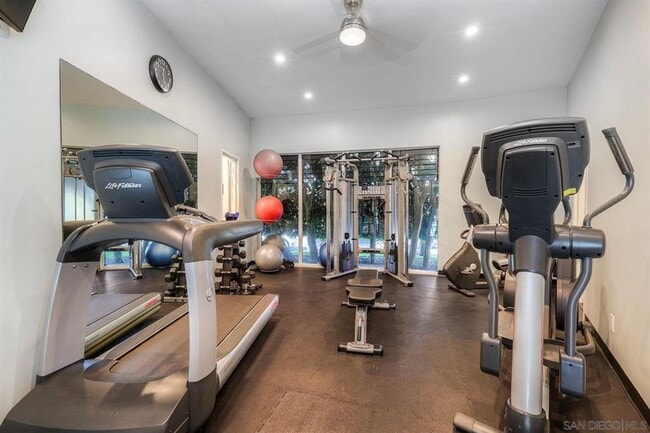 Building Photo - Live at Le Rondelet - Two Bedrooms and Views!