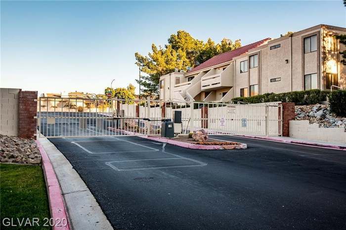 Building Photo - 3771 Desert Marina Dr