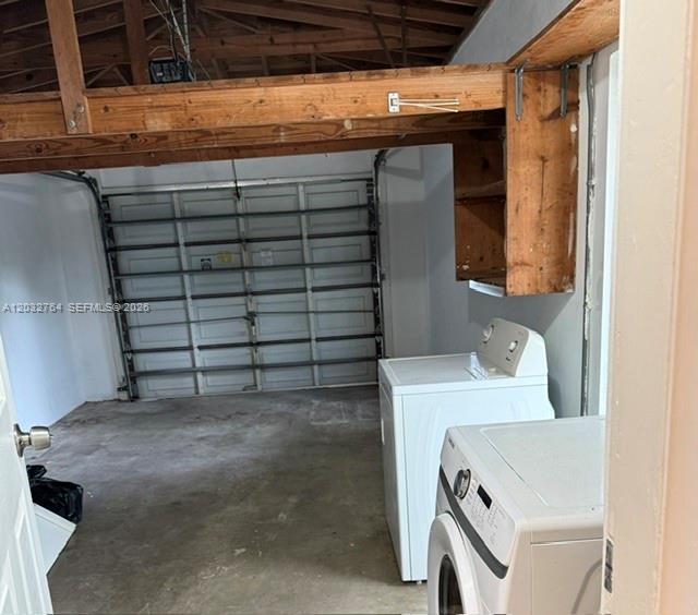 Building Photo - 753 Navarre Ave