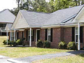 Building Photo - 2 Bds/2 Bath ~Ranch with Gas Log Fireplace~