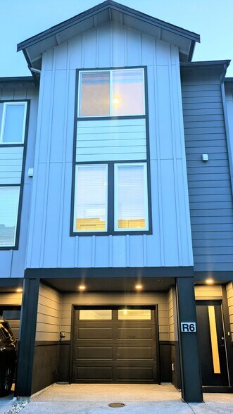 Building Photo - 14707 87th Ave SE