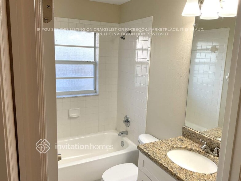 Building Photo - 11757 Lynn Brook Cir