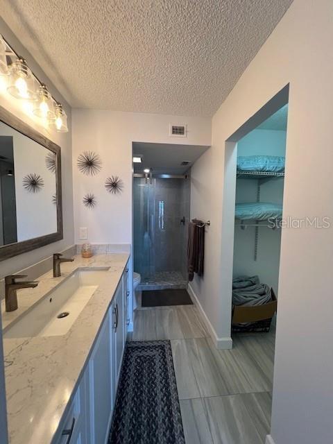 Building Photo - 650 Island Way