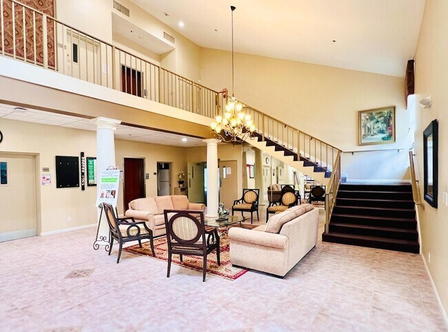 Building Photo - 10615 Ocean Palm Way