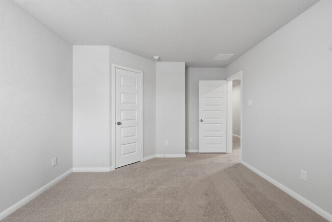 Building Photo - 2405 Bray Head Dr