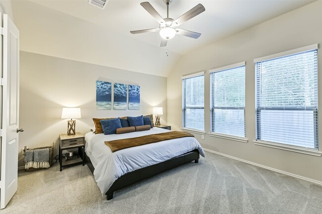 Building Photo - 1337 Lakeside Crk Rd