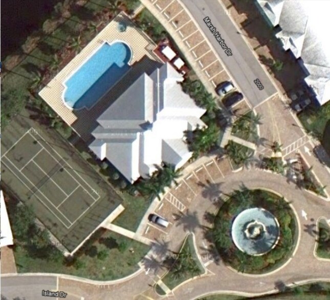 Building Photo - 1987 Nassau Dr