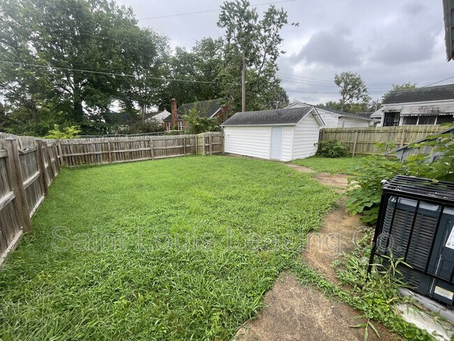 Building Photo - 1230 Pennsylvania Ave