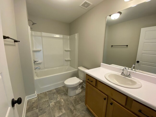 Building Photo - Terrific Home for Rent in Talladega, AL!!!...