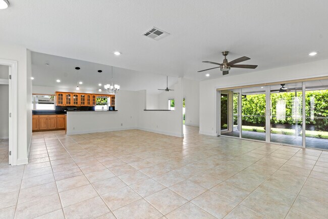 Building Photo - 4545 Brandywine Dr