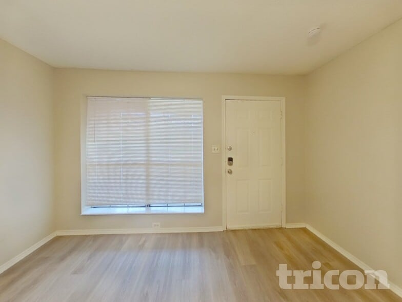 Building Photo - 7828 Texridge Dr