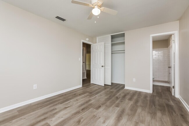 Building Photo - 500 Fern Ave