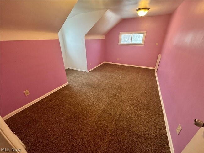 Building Photo - 839 Lecona Dr