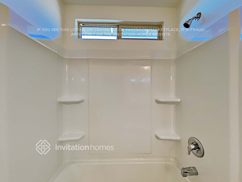 Building Photo - 21130 W Cypress St