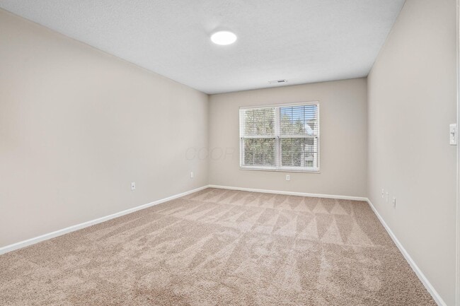 Building Photo - 4951 Stratford Pine Ln