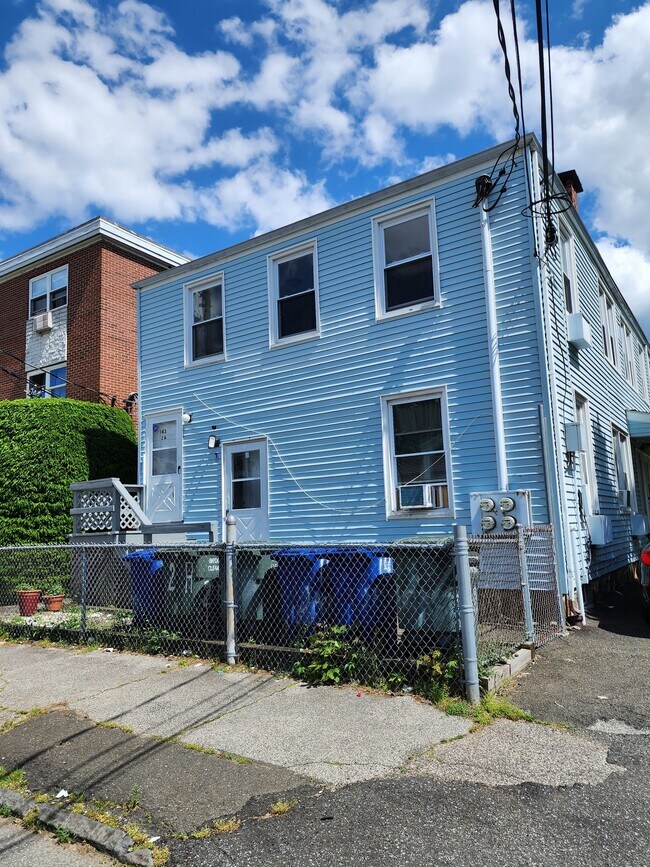 Building Photo - 143 Jackson Ave