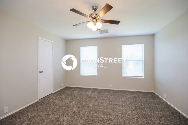 Building Photo - 3 Bedroom Pet-Friendly Home in Houston, TX with Main Street Renewal