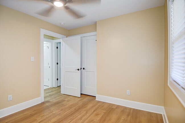 Building Photo - FOR RENT VIRGINIA BEACH