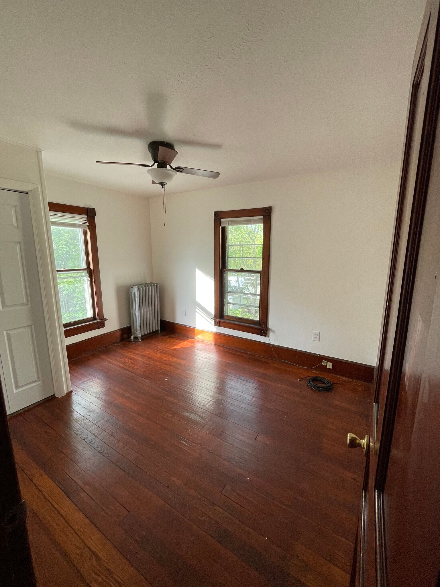 Building Photo - 146 Analomink St