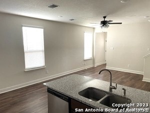 Building Photo - 10317 Lynwood Vlg