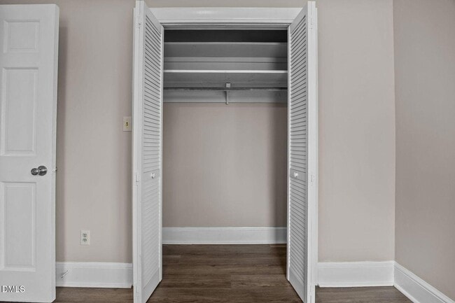 Building Photo - 204 W McNeill St