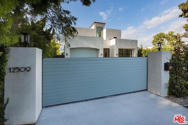 Building Photo - 12509 W Sunset Blvd