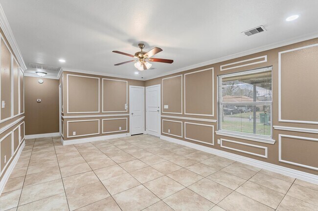 Building Photo - 3611 Wyoming St