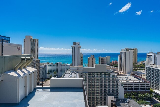 Building Photo - Waikiki Fully furnished studio/1 ba / 1 prk Washer/Dryer in unit