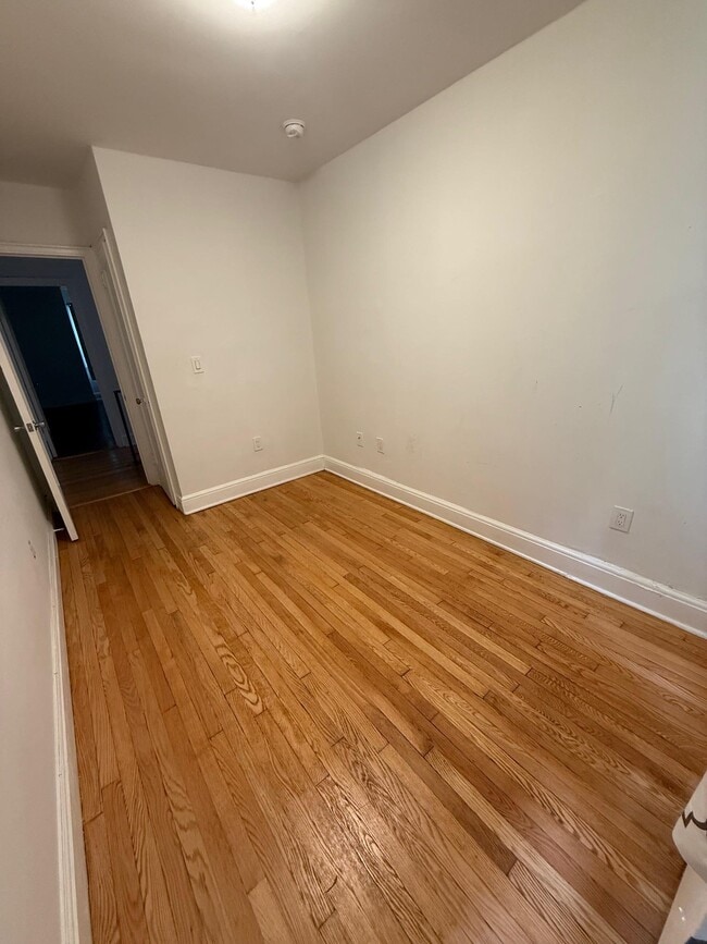Building Photo - 3446 Giles Pl
