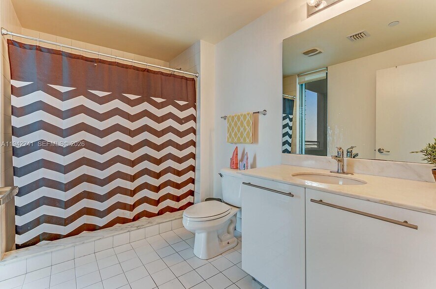 Building Photo - 888 Biscayne Blvd