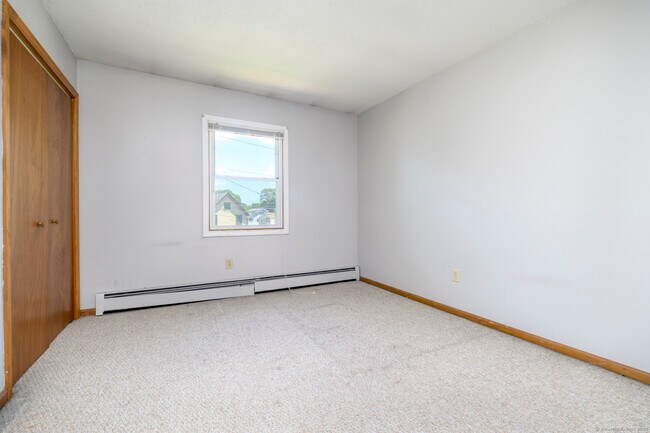Building Photo - 364 Peck Ave