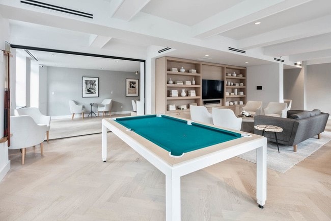 Interior Photo - 63 Wall Street
