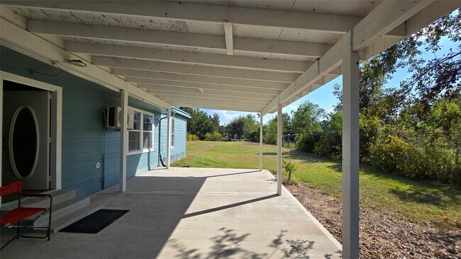 Building Photo - 2717 County Rd 3479B