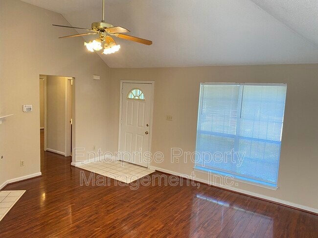 Building Photo - 3794 Walden Meadow Dr