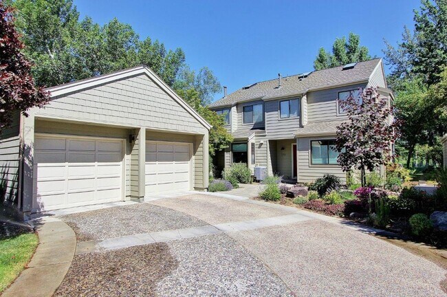 Primary Photo - Premier End-Unit Condo in River Run