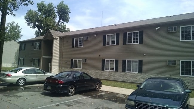 Primary Photo - Erica Court Apartments