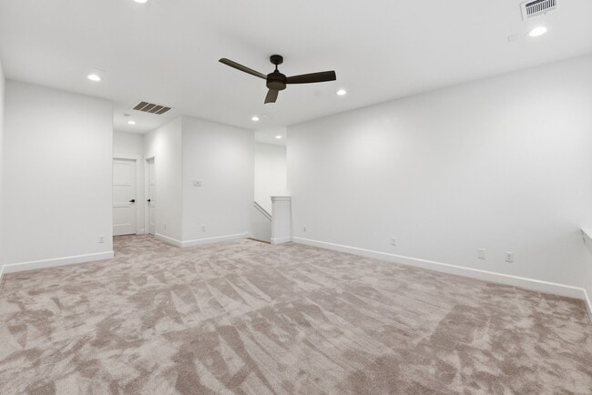 Building Photo - 19330 Veterans Rd