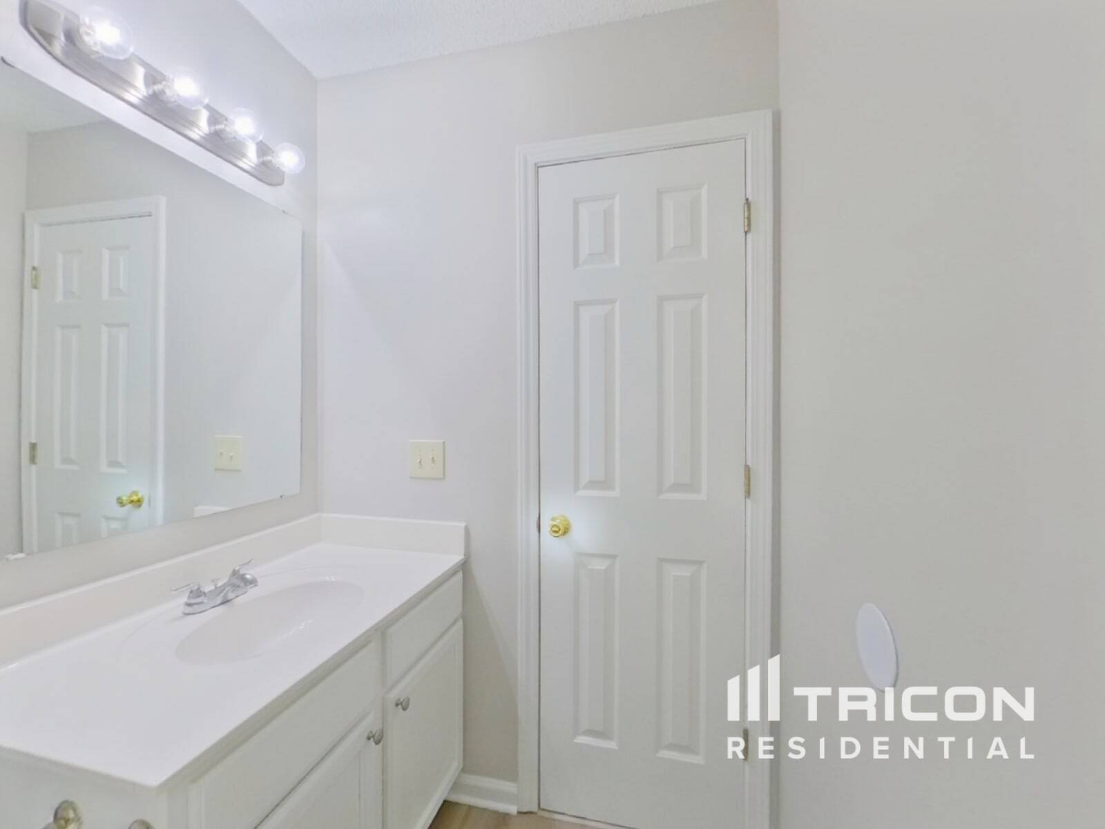 Building Photo - 210 Glen Rose Cir