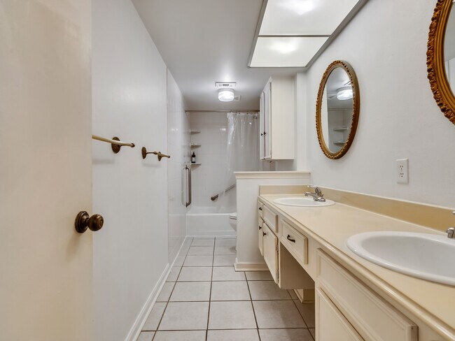 Building Photo - 15443 W Willowwind Cir
