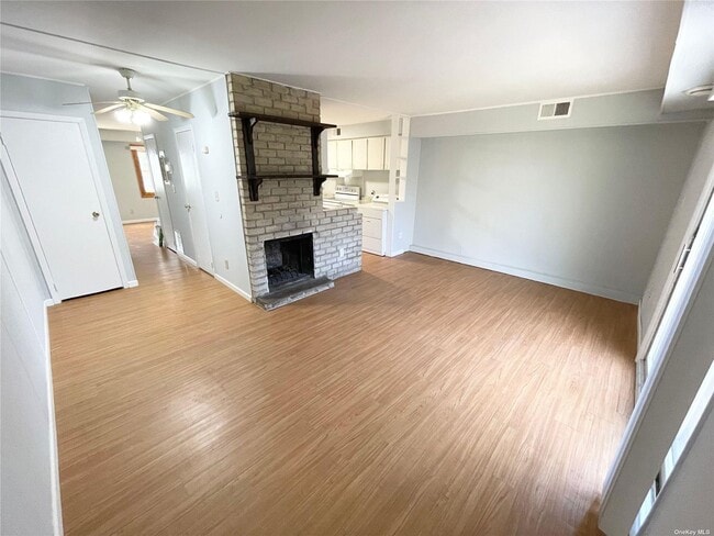Building Photo - 34 Wooded Way