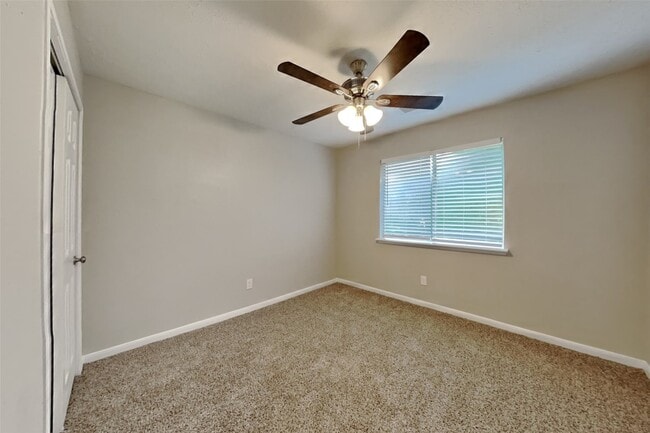 Building Photo - 16423 Concord Falls Ln