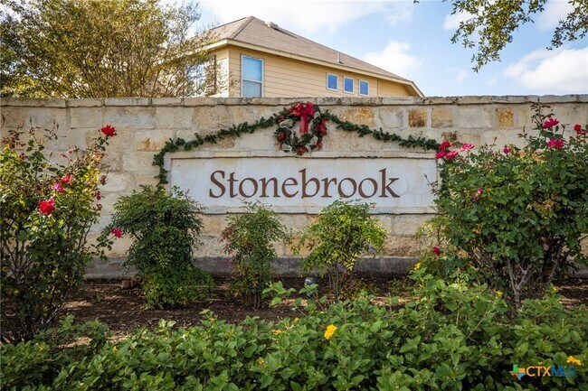 Building Photo - 433 Stonebrook Dr