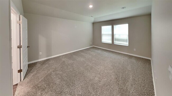 Building Photo - 16300 Cherokee Trl