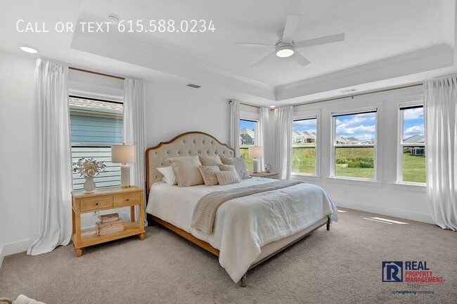 Building Photo - 613 Conifer Dr