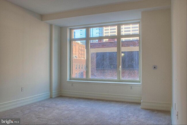 Building Photo - 130 S 18th St