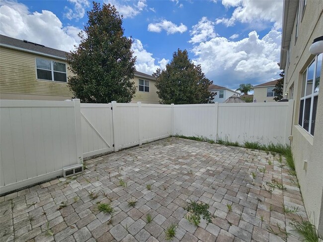 Building Photo - 5128 Crown Hvn Dr