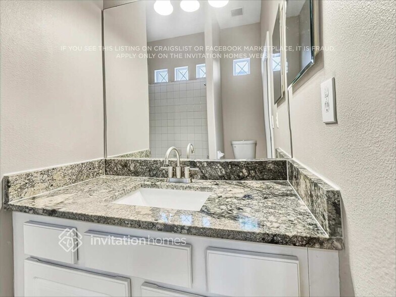 Building Photo - 13115 Canna Lily Dr