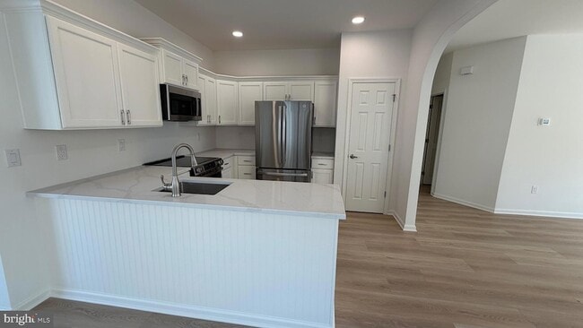 Building Photo - 49 Wagon Wheel Ln